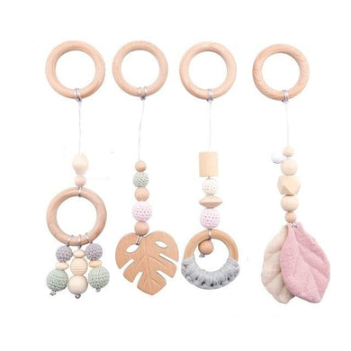 Crochets en bois pour bébé - rose